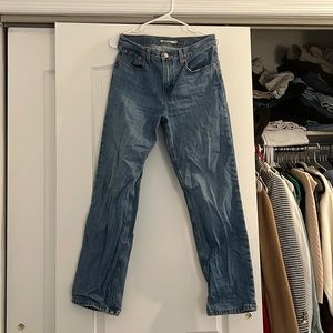 Low pro straight Levi women’s jeans, worn
